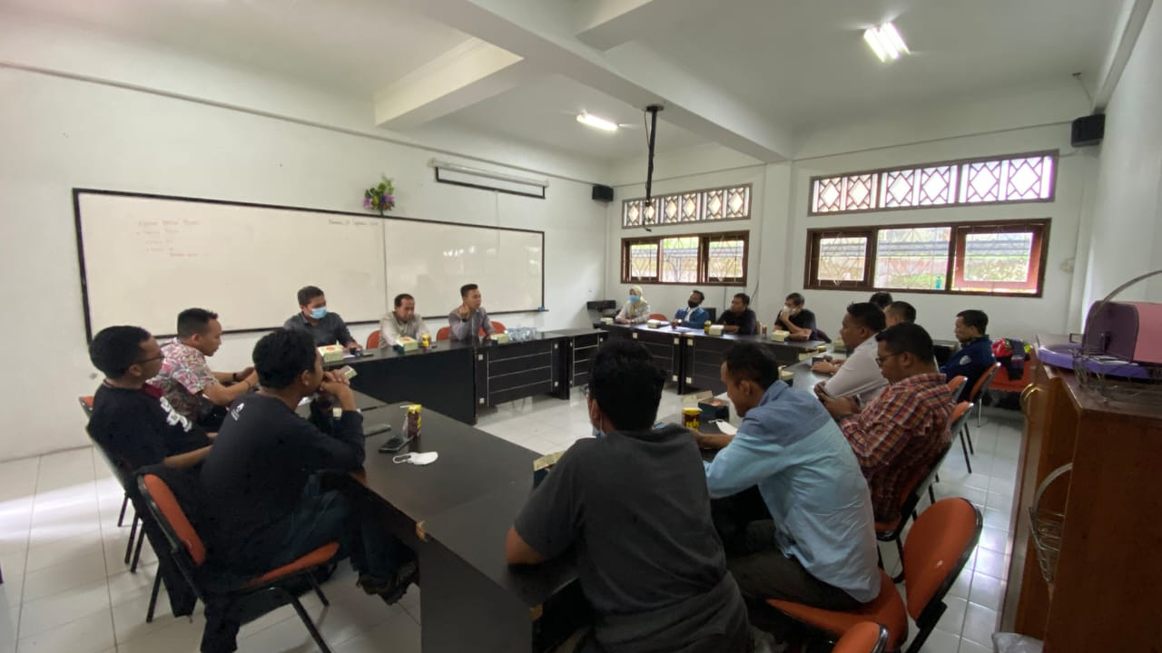 Pertemuan Alumni Fakultas Ekonomi UNSIQ