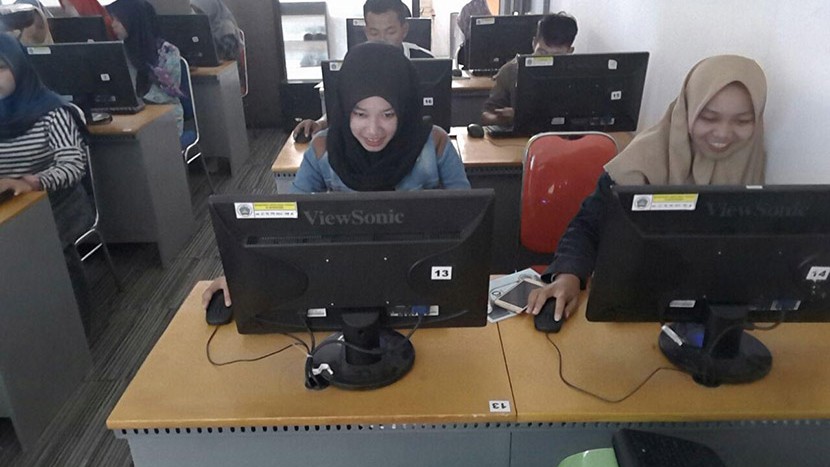 LABORATORIUM KOMPUTER