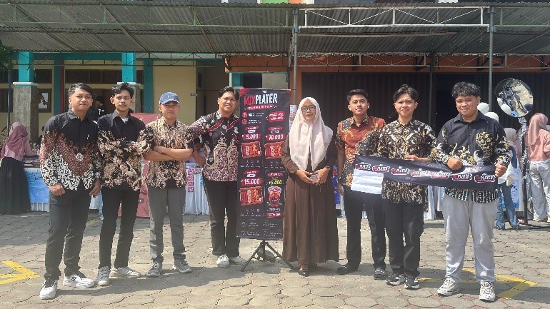 Meneladani Kisah Rosul dan Sahabatnya dalam Bersaudagar Implementasi Menjunjung Nilai-Nilai Islam dan Unggul dibidang Kewirausahaan dengan Bazar Kewirausahaan Mahasiswa Fakultas Ekonomi dan Bisnis Universitas Sains Al-Qur’an Jawa Tengah di Wonosobo